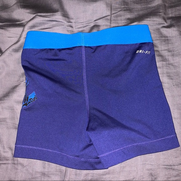 Nike Pro Snake Print Logo Shorts 3” - Picture 6 of 7